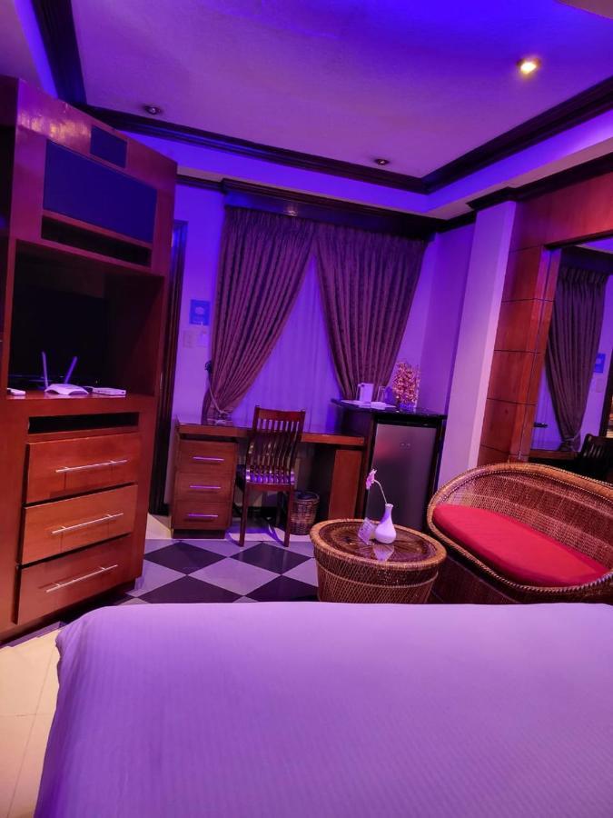 Fields Palace Hotel Angeles Zewnętrze zdjęcie