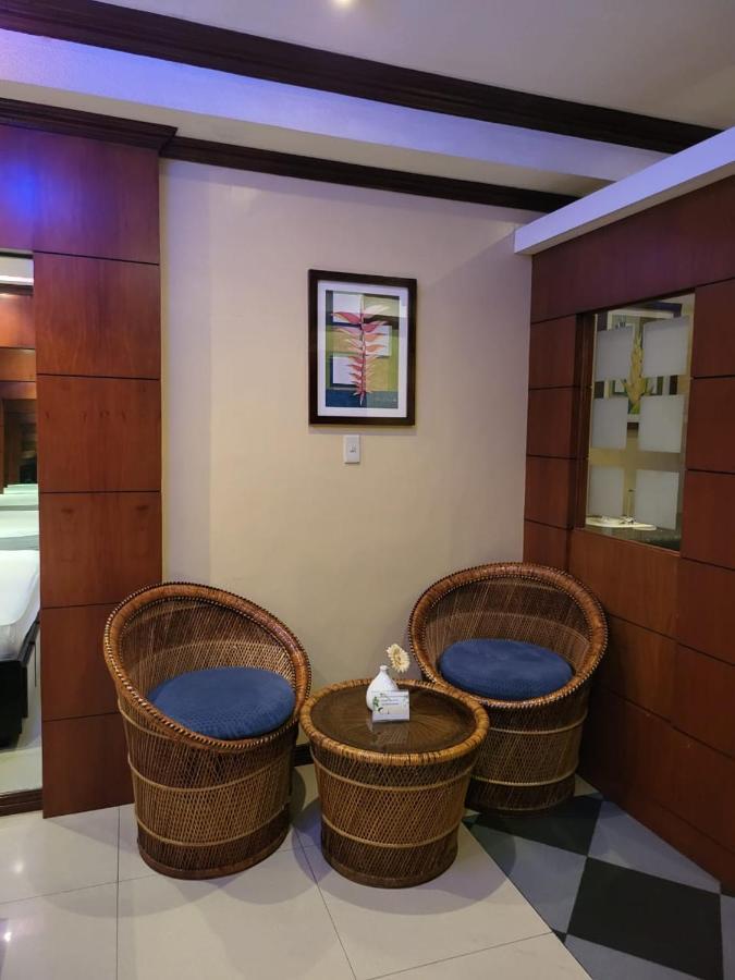 Fields Palace Hotel Angeles Zewnętrze zdjęcie
