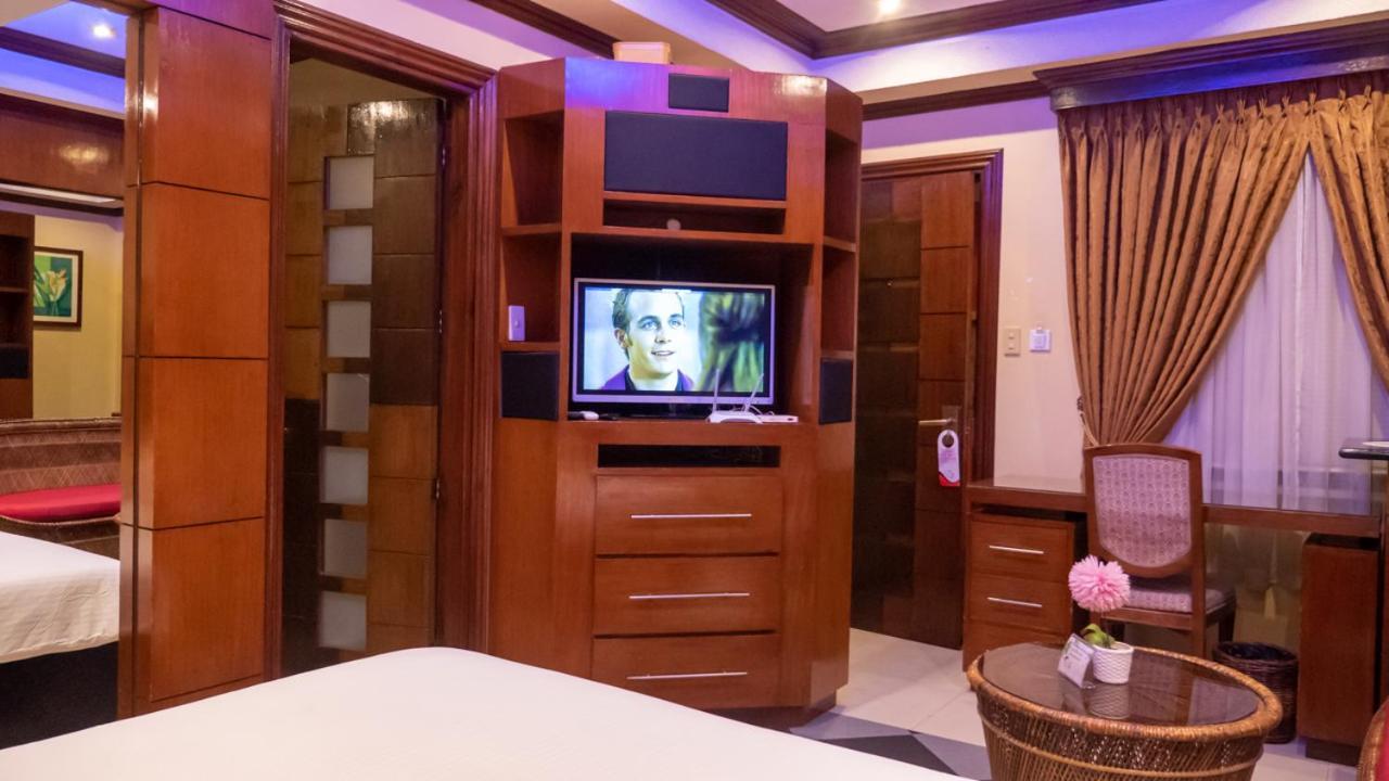 Fields Palace Hotel Angeles Zewnętrze zdjęcie